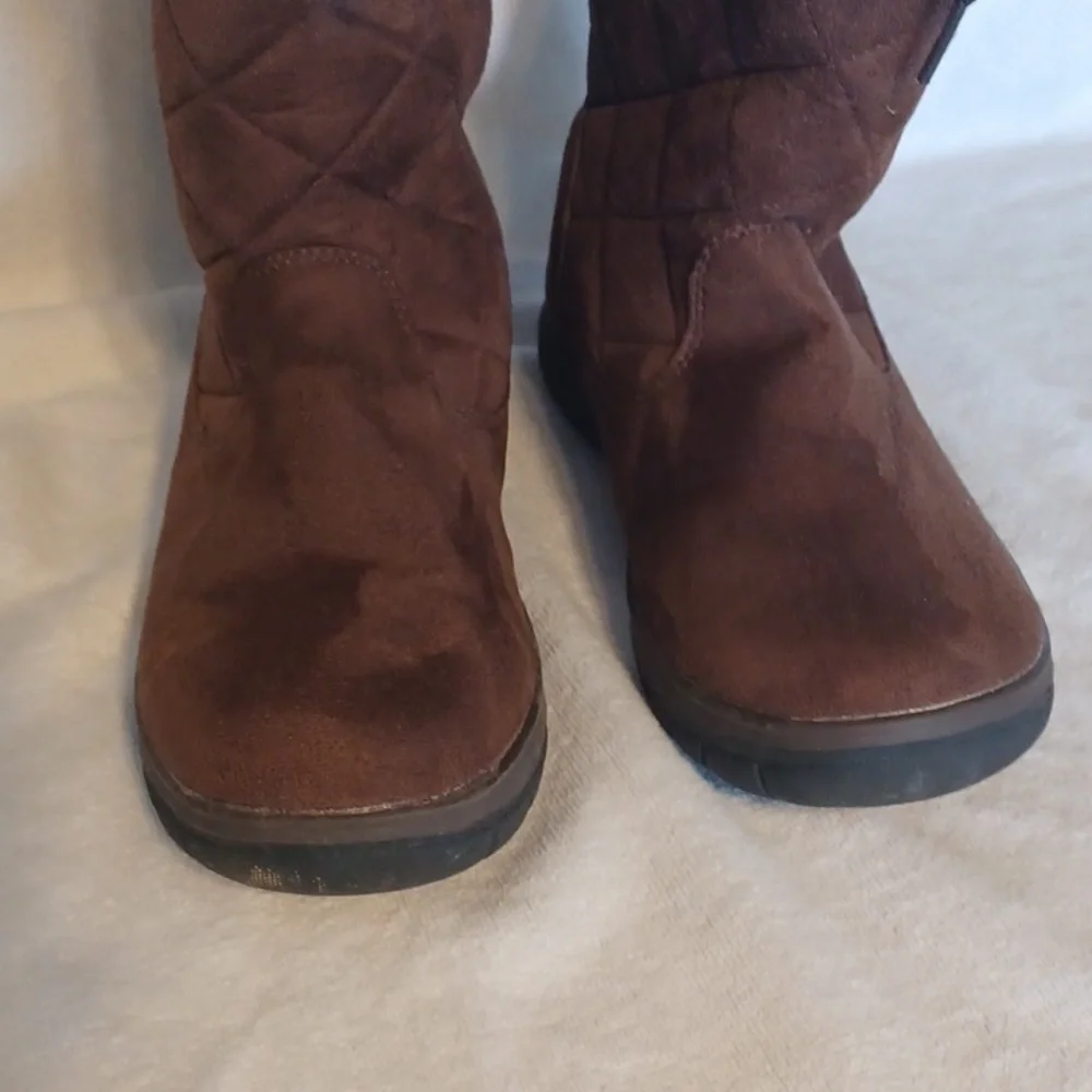 Itasca Brown Quilted Winter Boots with Fur Lining Size 8